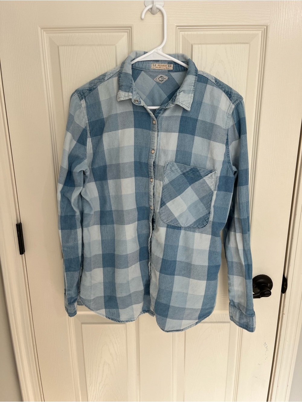 Pull&Bear Light and Medium Blue Plaid Button-Down Shirt